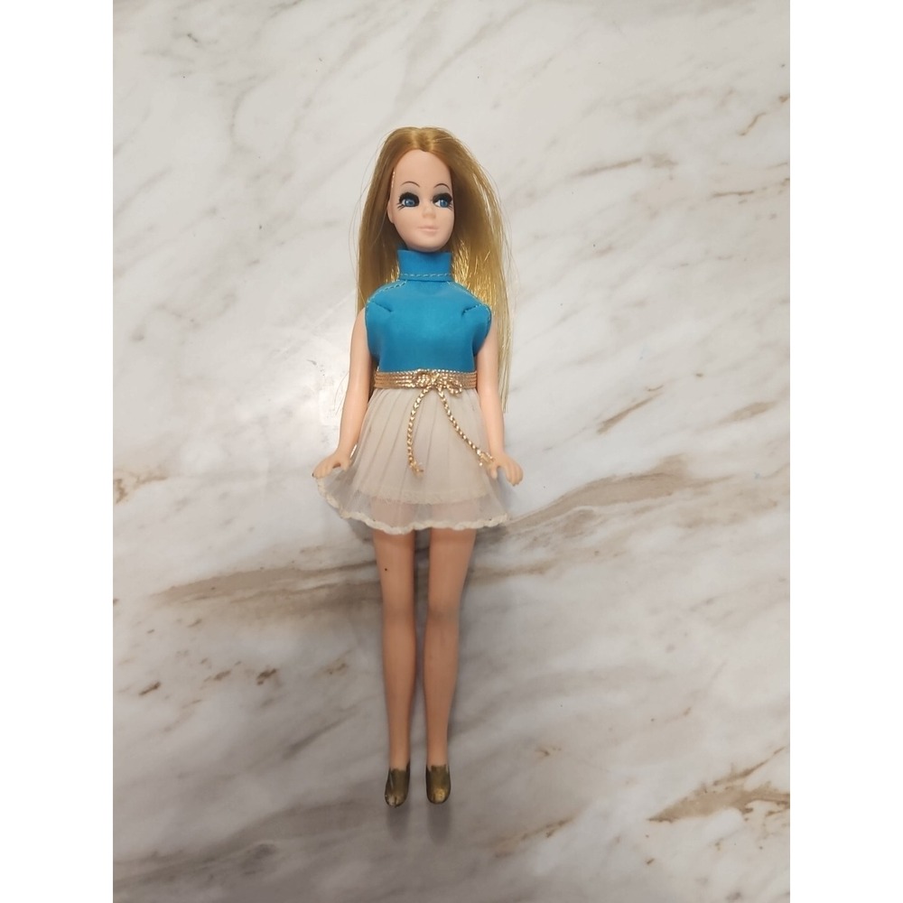VTG 1970 Topper DAWN Doll 6" Blonde‎ Blue Shirt White Skirt Please Read